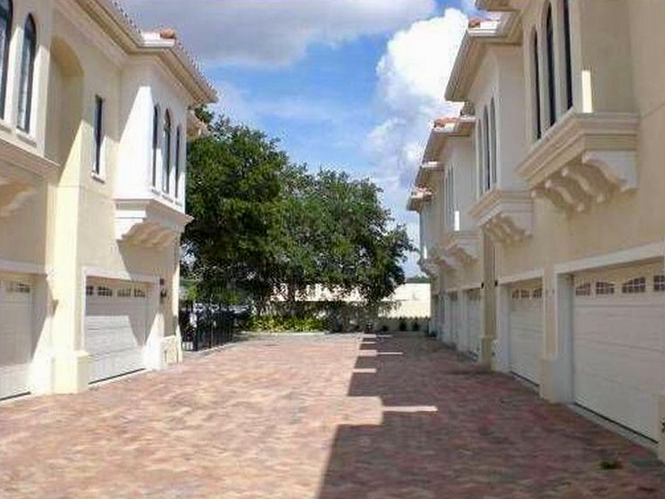 1st image of 3814 Villas Del Sol Ct