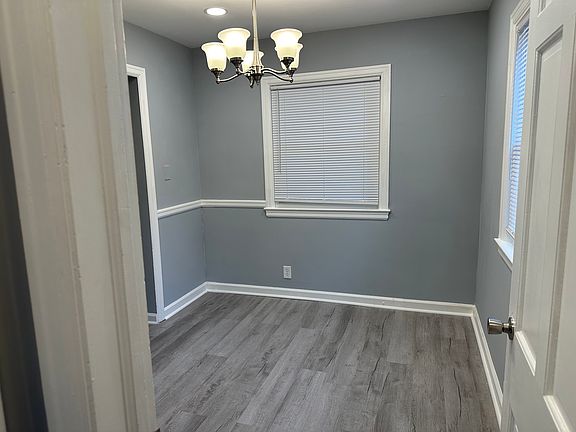 4th image of 3465 N Temple Ave