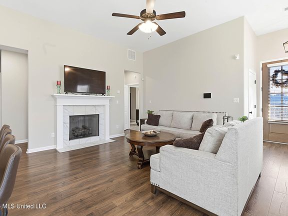 3rd image of 6214 Rosemark Rd