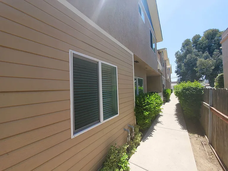 12550 Laurel St — Photo 24
