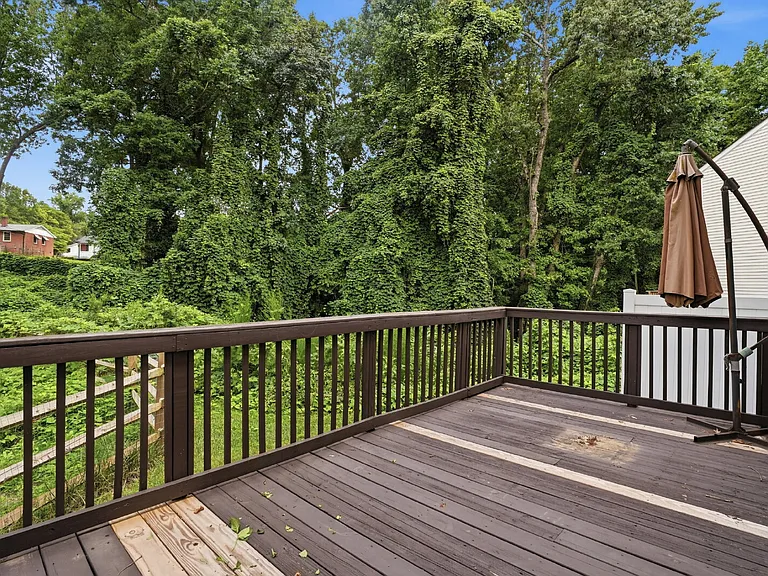 345 Doughton Ln — Photo 28