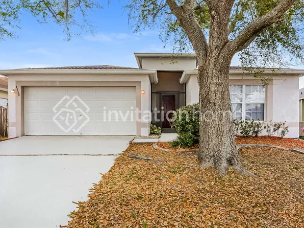 4508 Stable Dr, Valrico, FL 33594