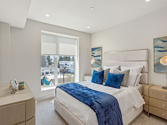 5th image of 4864 Melrose Ave APT 309