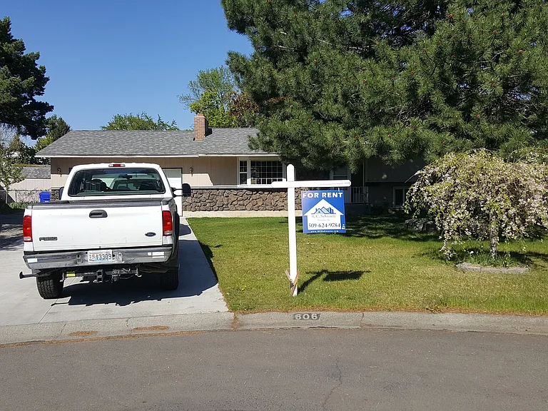 606 W Elwood Ct — Photo 7