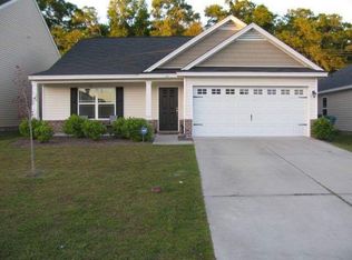 136 Roseberry Cir, Port Wentworth, GA 31407
