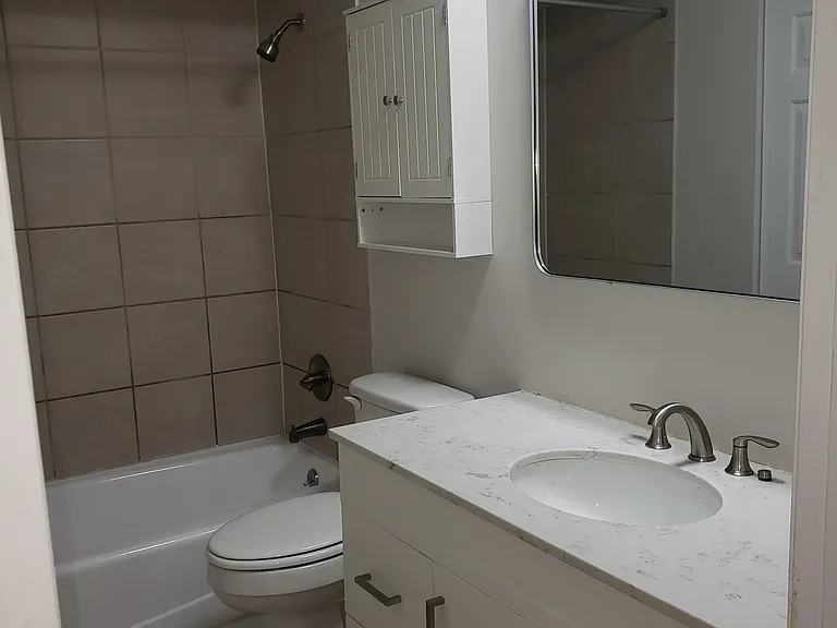 2300 S 10th St #B — Photo 12