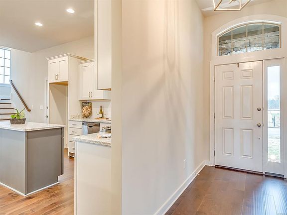 3rd image of 9019 Chastain Park Dr