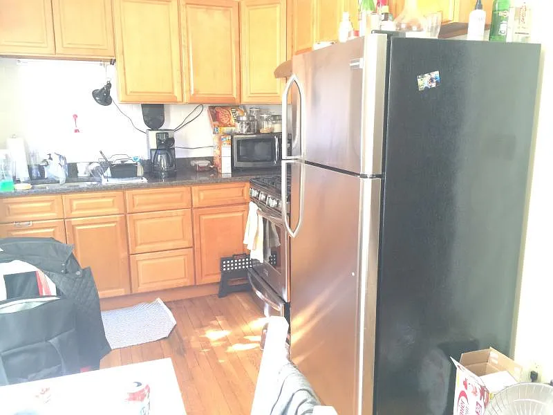 1 bed, 9999 sqft, $2,400 — Photo 4