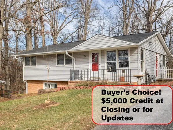 909 Crestwood Dr, Staunton, VA 24401