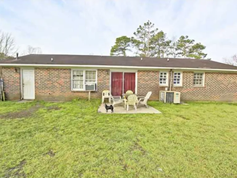4490 Hardwood St — Photo 2