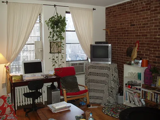 Rented by JK Dansar Corp | media 21