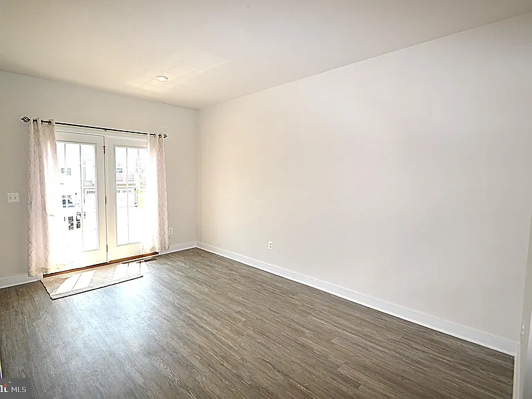 11328 Willow Green Cir — Photo 16