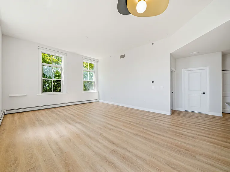 145 Glenwood St #304 — Photo 11