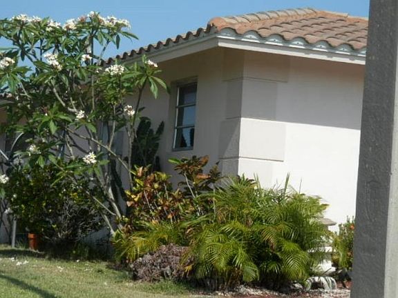 3rd image of 435 Medici Ct