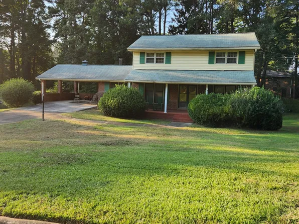 3635 Las Olas Dr, Atlanta, GA 30349