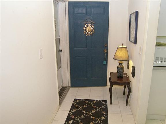 2nd image of 600 Glennes Ln APT 102