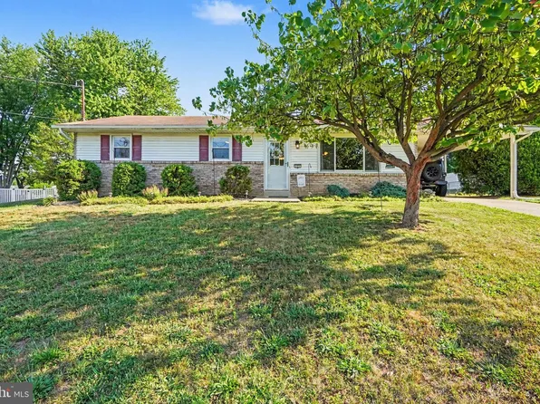 121 Carolyn St, Harrisburg, PA 17112
