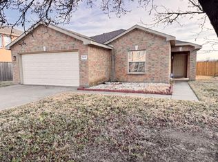 2435 Silverado Trl, Grand Prairie, TX 75052