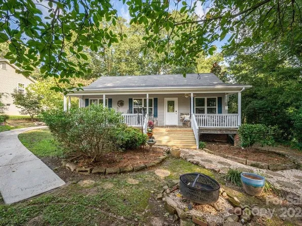 517 McBee St, Lincolnton, NC 28092