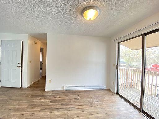 2nd image of 6135 N Addison St