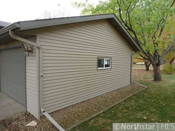 2nd image of 253 3rd Ave N