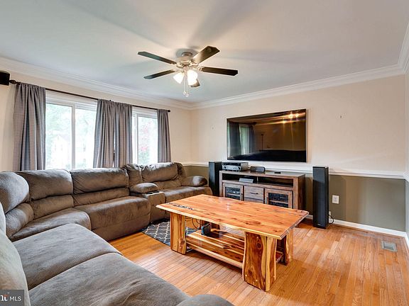 3rd image of 13209 Kephart Ln