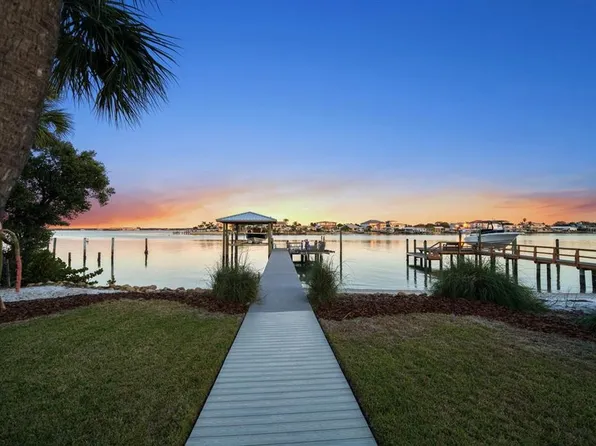 859 Bay Esplanade, Clearwater, FL 33767