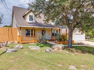 807 Heinen Rd, Bandera, TX 78003