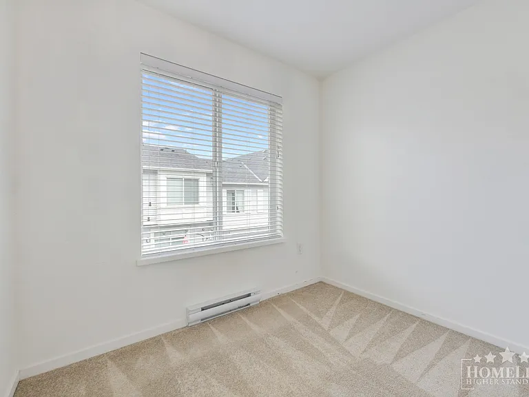 8168 136a St #52 — Photo 23