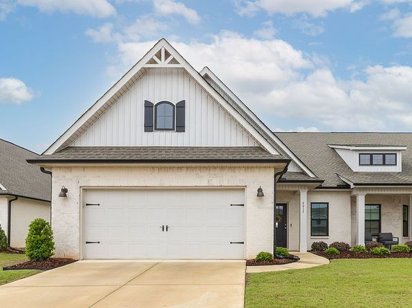 6015 Gardner Maples Dr
