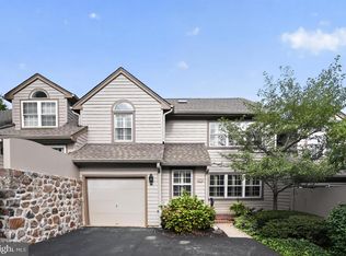 25 Manchester Ct #25, Berwyn, PA 19312