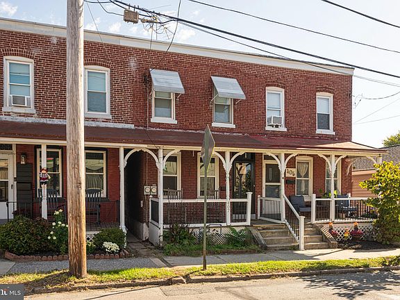 2nd image of 405 Franklin Ave