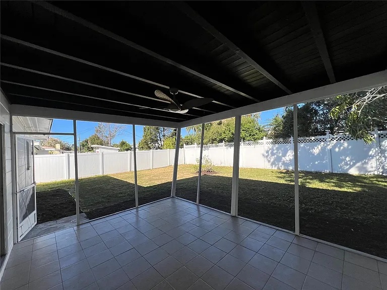 2502 Tropical Shores Dr SE — Photo 29