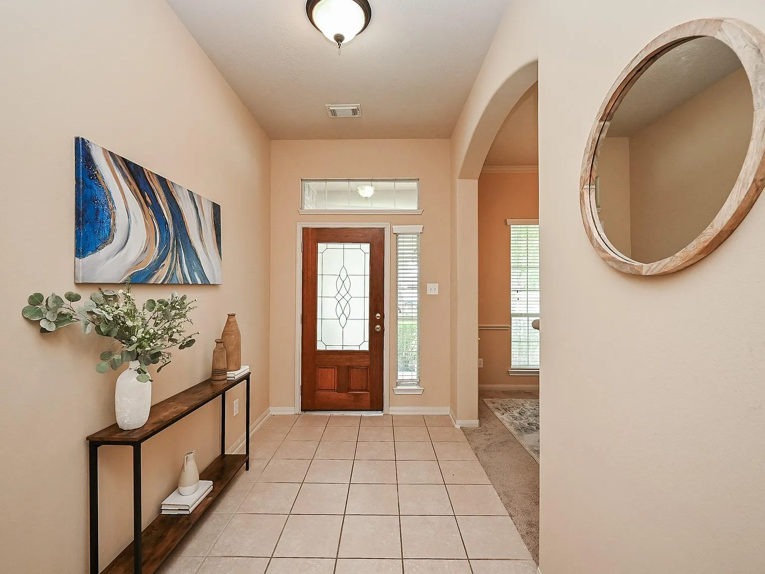 3 bed, 2.0 bath, 2260 sqft, $2,500 — Photo 3