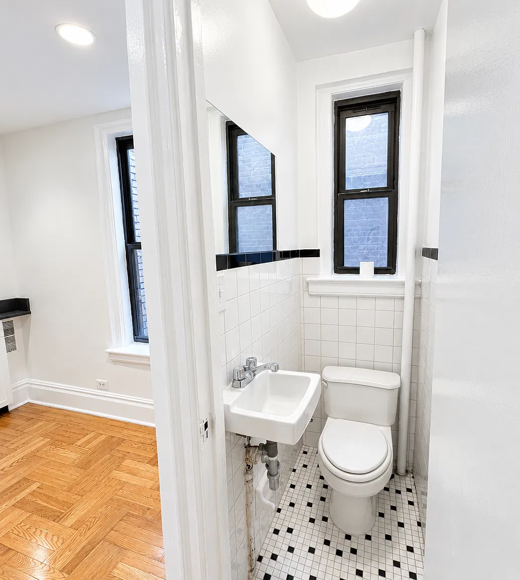 147 West 79th Street — Photo 3
