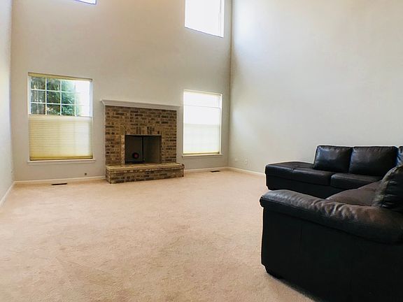 5th image of 484 W Fontenay Way
