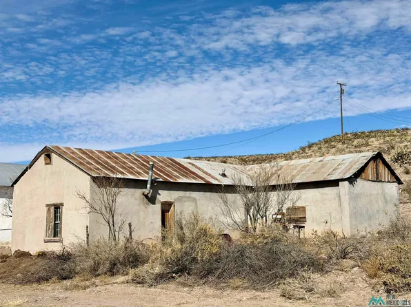 629 Highway 52, Cuchillo, NM 87901