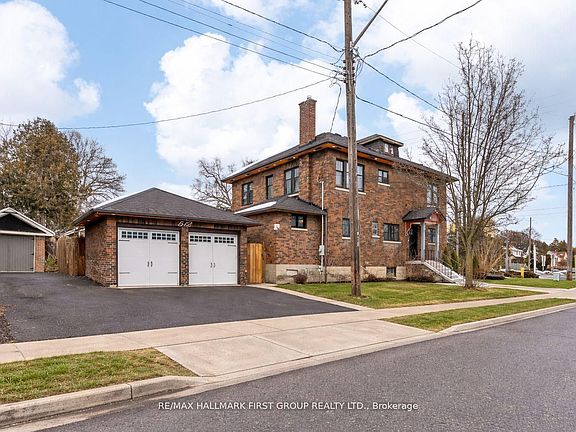 2nd image of 512 Simcoe St N