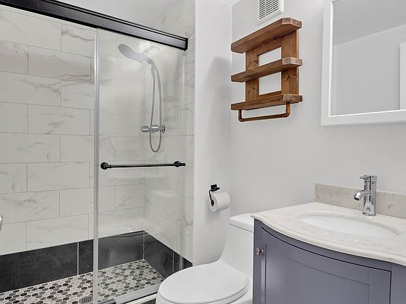 4th image of 5416 82nd St #1