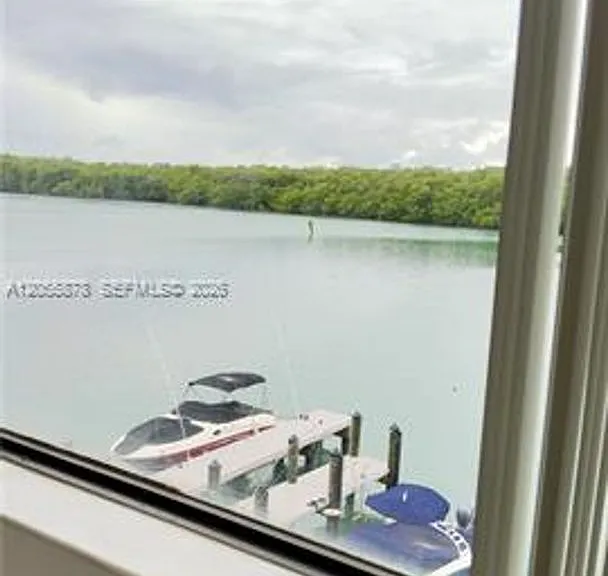 456 Poinciana Dr #CU-1620 — Photo 32