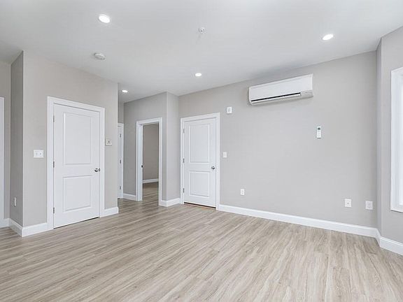 3rd image of 242 Mountain Ave #4