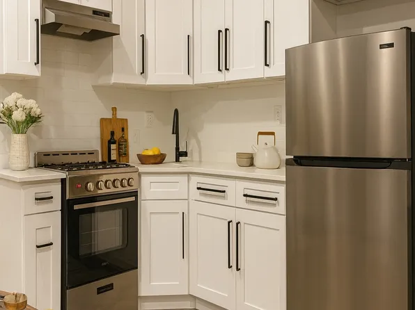 55 Lincoln Street image 9 of 10