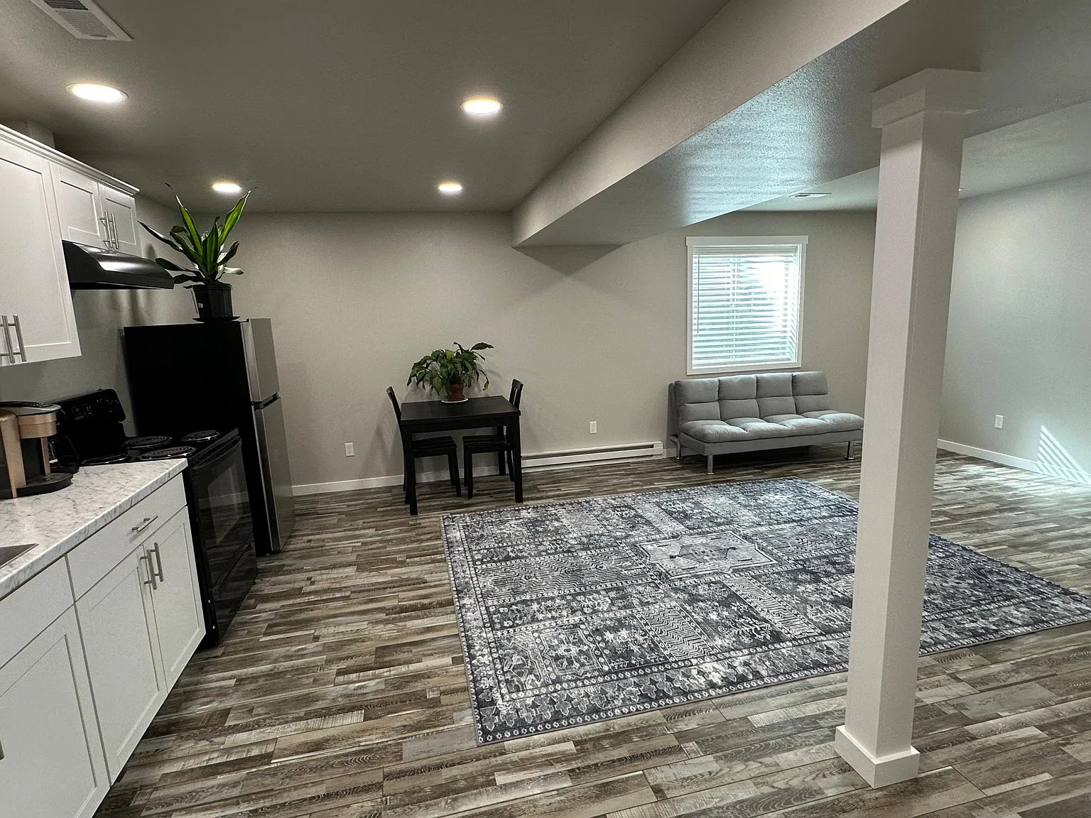 1 bed, 2020 sqft, $1,100 — Photo 4