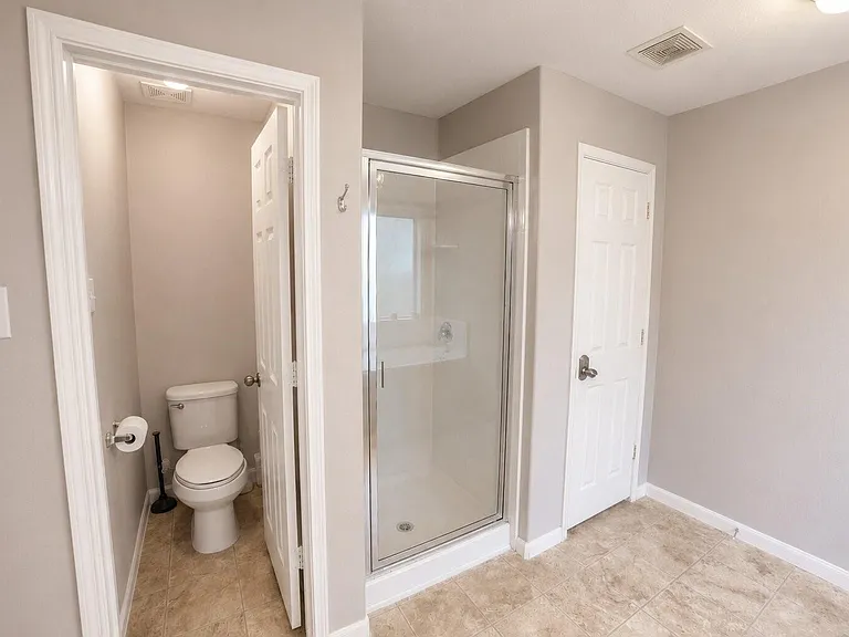 9607 Memorial Crossing Ct — Photo 11