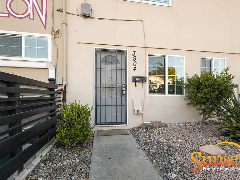 3904 Hamilton St — Photo 10