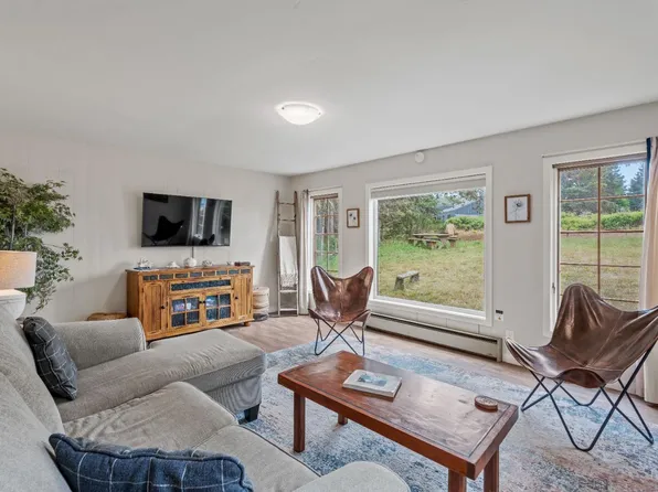 15741 Forest View Road, Manchester, CA 95459