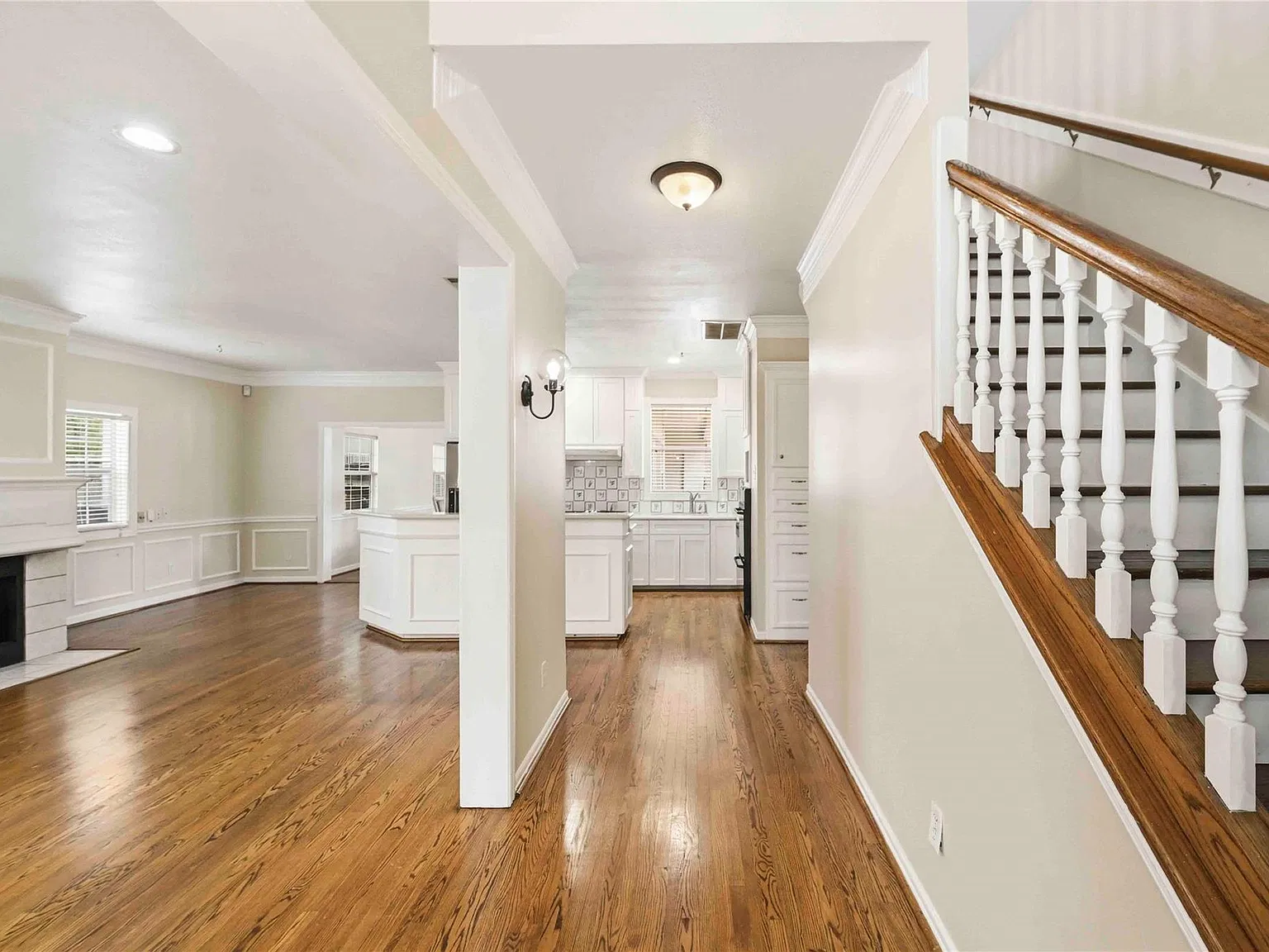 5 bed, 3.0 bath, 2748 sqft, $3,800 — Photo 4
