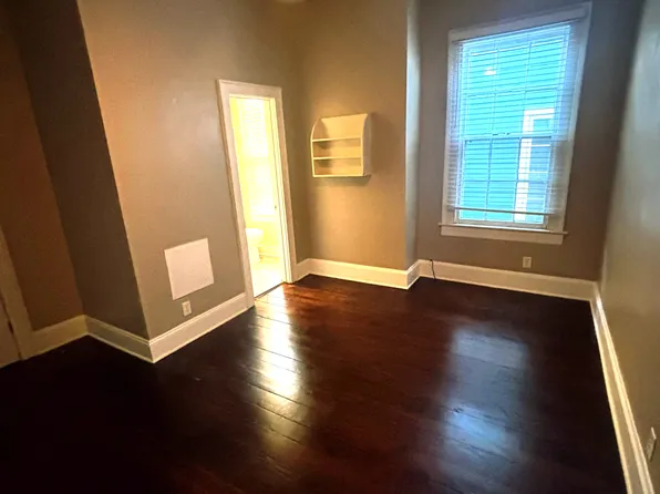 418 London St, Portsmouth, VA 23704