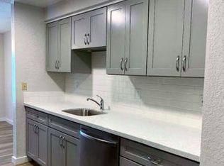 405 E Titus St APT 302, Kent, WA 98030