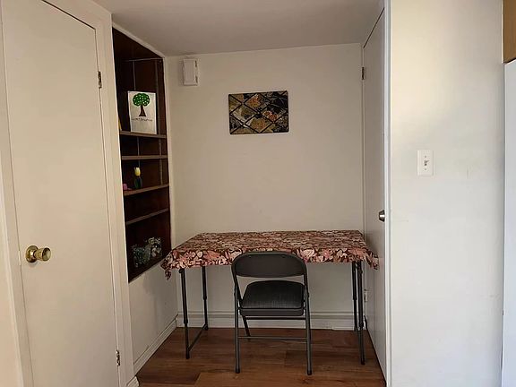 5th image of 3817 48th Ave